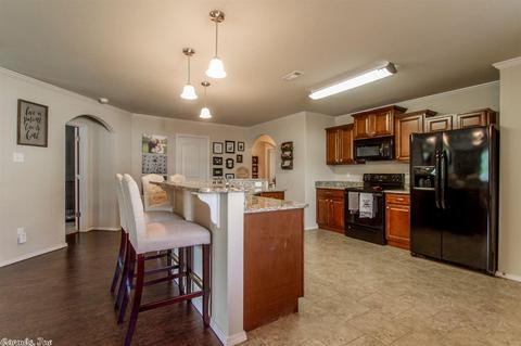 1409 Oak Glenn Ct, Bryant, AR 72022 photo 6
