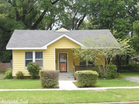 331 Oliver St, Conway, AR 72034 photo 1