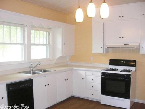 331 Oliver St, Conway, AR 72034 photo 8