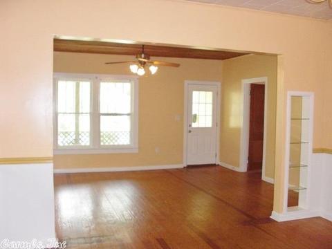 331 Oliver St, Conway, AR 72034 photo 5