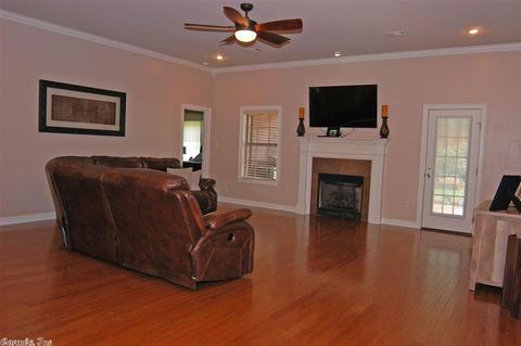 49 Trenton Dr, Greenbrier, AR 72058 photo 4
