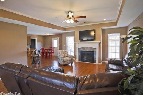 2814 Silverton Dr, Benton, AR 72019 photo 2