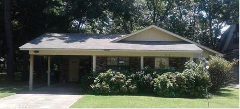 1717 Simms, Conway, AR 72034 photo 1
