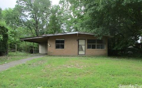 3204 Jonquil St, Pine Bluff, AR 71603 photo 1