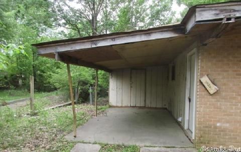 3204 Jonquil St, Pine Bluff, AR 71603 photo 2