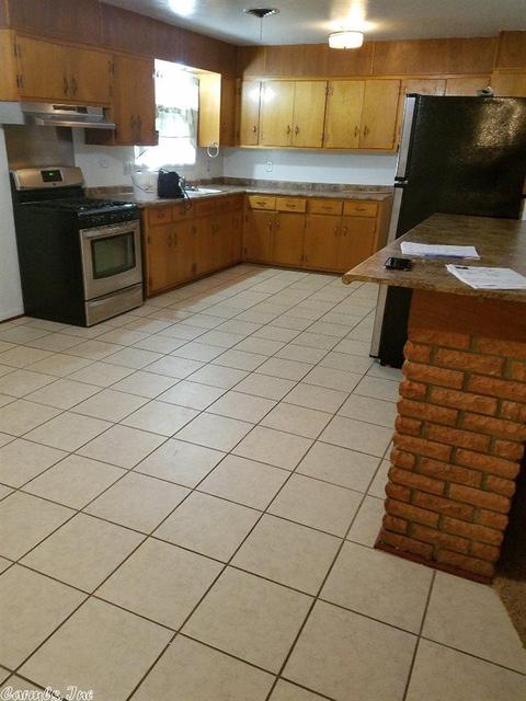 1000 Bloomfield, Pine Bluff, AR 71601 photo 2