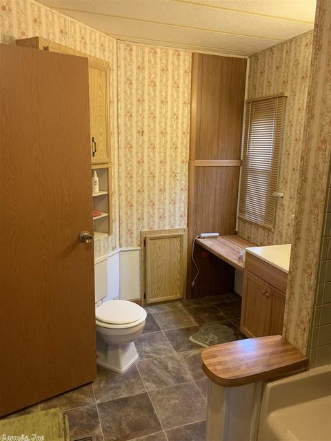500 Gandy Ave, White Hall, AR 71602 photo 9