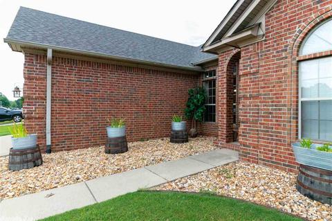 1345 Champions Dr, Conway, AR 72034 photo 5