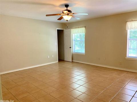 519 N 3rd St, Foreman, AR 71836 photo 9