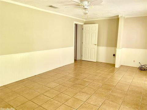 519 N 3rd St, Foreman, AR 71836 photo 7