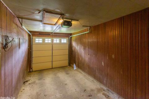 210 Dickson, Mena, AR 71953 photo 16