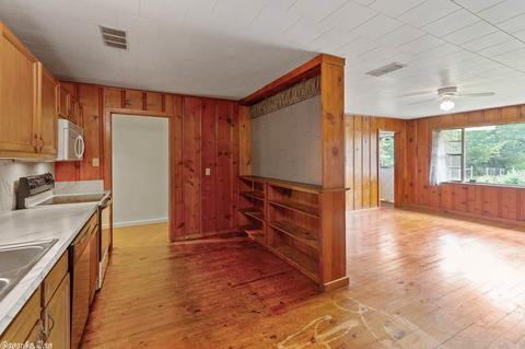 210 Dickson, Mena, AR 71953 photo 9