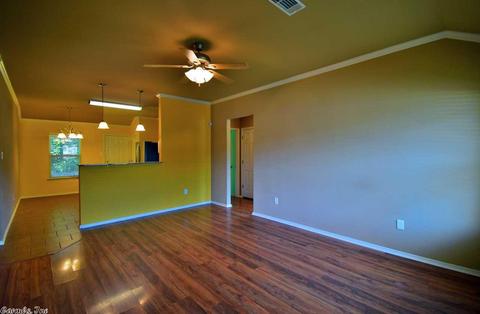 3650 Treetop Cir, Conway, AR 72032 photo 4