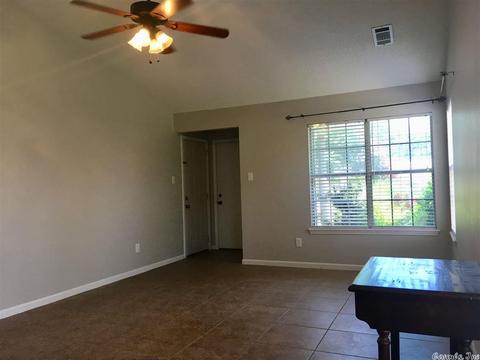 211 Meadow Creek Ct, Haskell, AR 72015 photo 4