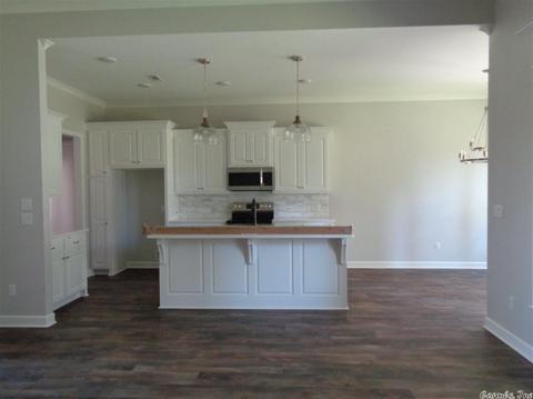 1016 Dawsons Pointe Ave, Bryant, AR 72022 photo 6