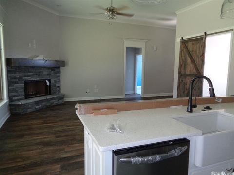 1016 Dawsons Pointe Ave, Bryant, AR 72022 photo 8