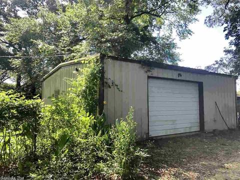 1122 Garden Rd, Hooks, TX 75561 photo 5