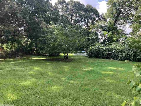 1122 Garden Rd, Hooks, TX 75561 photo 3