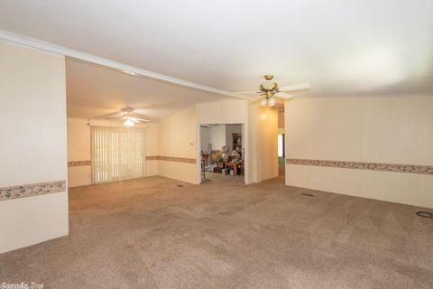 20 S Madrid, Conway, AR 72032 photo 6
