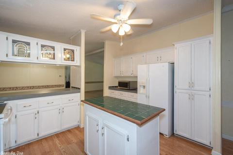 20 S Madrid, Conway, AR 72032 photo 11