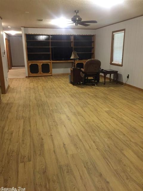6305 Mayfield Dr, Pine Bluff, AR 71603 photo 4