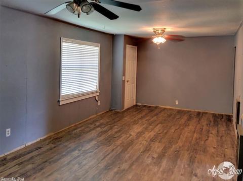 215 E 7th, Lonoke, AR 72086 photo 4