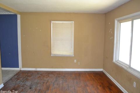 47 3rd Cir, Conway, AR 72032 photo 16