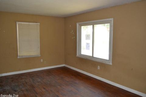 47 3rd Cir, Conway, AR 72032 photo 18