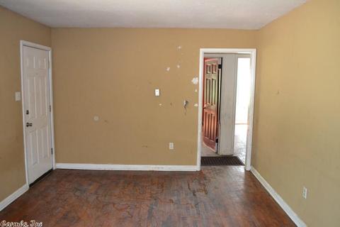 47 3rd Cir, Conway, AR 72032 photo 15