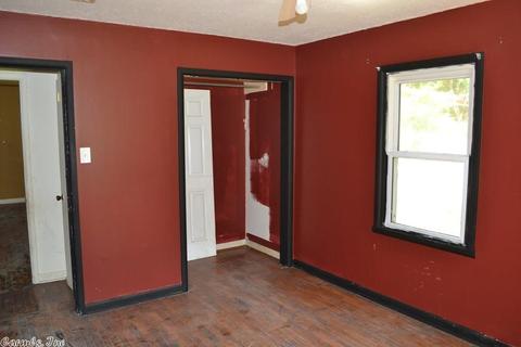 47 3rd Cir, Conway, AR 72032 photo 21