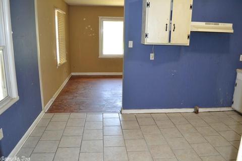47 3rd Cir, Conway, AR 72032 photo 14