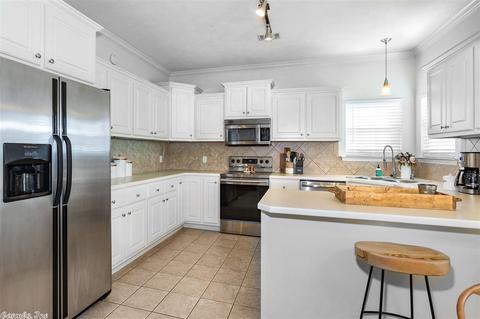 1635 Hosta, Conway, AR 72034 photo 11
