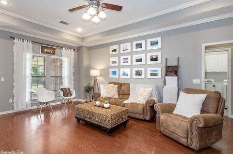 1635 Hosta, Conway, AR 72034 photo 4