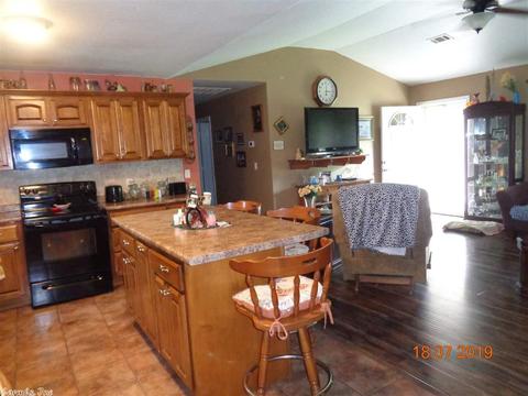 309 E 1st St, Rector, AR 72461 photo 9