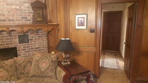 418 E 5th St, Lonoke, AR 72086 photo 4