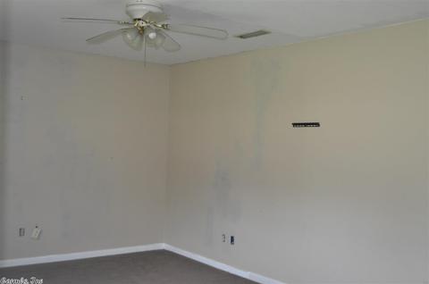 11 Crain Dr, Bryant, AR 72022 photo 6