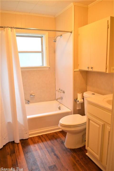 303 Ash, Conway, AR 72034 photo 7