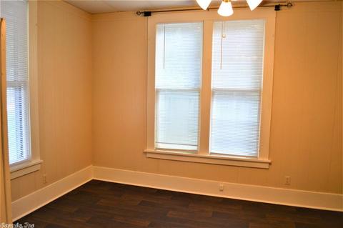303 Ash, Conway, AR 72034 photo 6