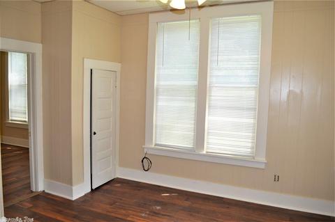 303 Ash, Conway, AR 72034 photo 13