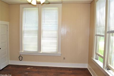 303 Ash, Conway, AR 72034 photo 14