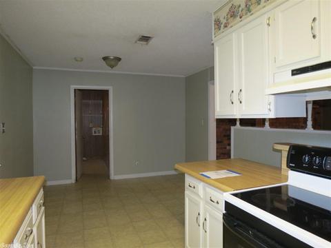 6706 Pinewood Cv, Pine Bluff, AR 71603 photo 17
