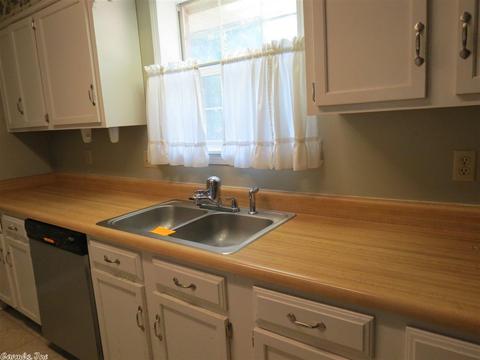 6706 Pinewood Cv, Pine Bluff, AR 71603 photo 15