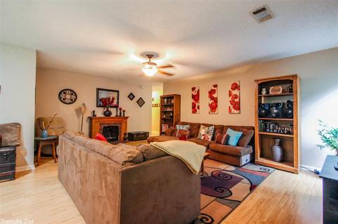 1201 Jackman St, Benton, AR 72015 photo 4