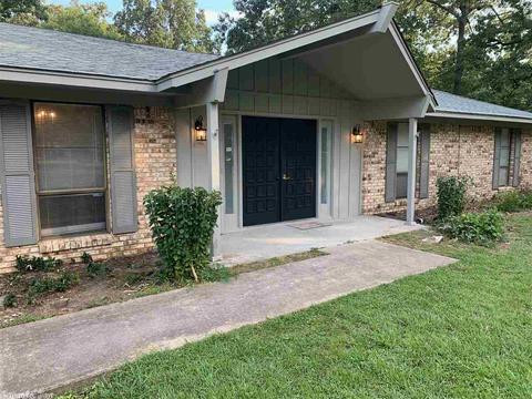 3504 Woodridge Dr, Pine Bluff, AR 71603 photo 2