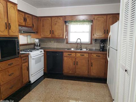 6758 Koeing Rd, Pine Bluff, AR 71601 photo 9