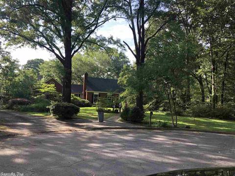 7 Jefferson Pl, Pine Bluff, AR 71603 photo 1