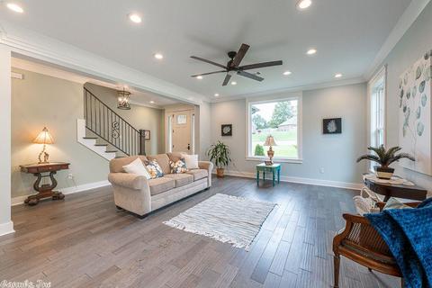 19 E Chateau Estates Dr, Greenbrier, AR 72058 photo 5