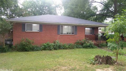 421 Polk St, Conway, AR 72032 photo 1