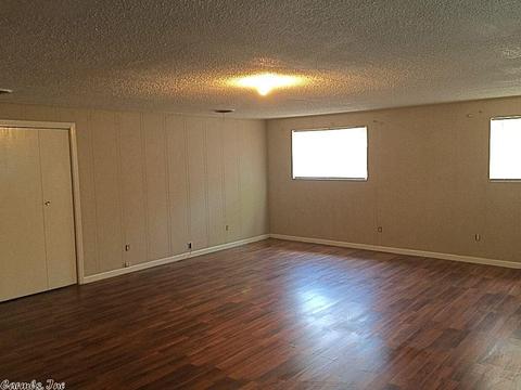 1500 Belmoor Dr, Pine Bluff, AR 71601 photo 4