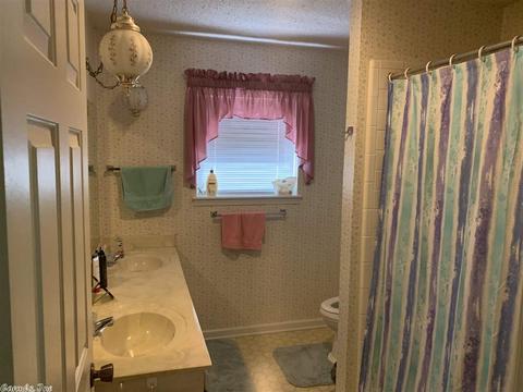 6303 Thrasher St, Pine Bluff, AR 71603 photo 11